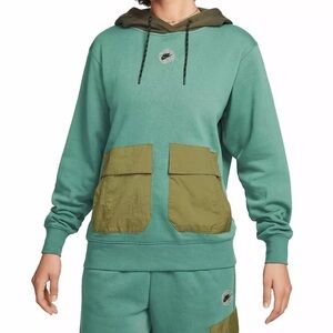 Nike - Sport Utility Fleece Pullover Hoodie